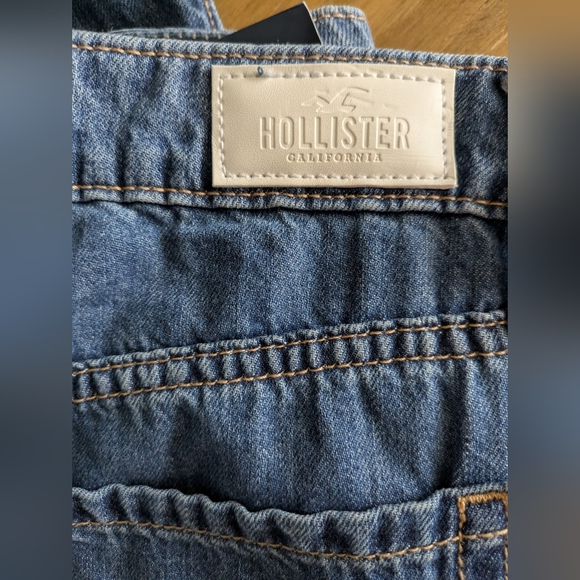 NWT, Hollister Dad Jeans - Picture 2 of 7